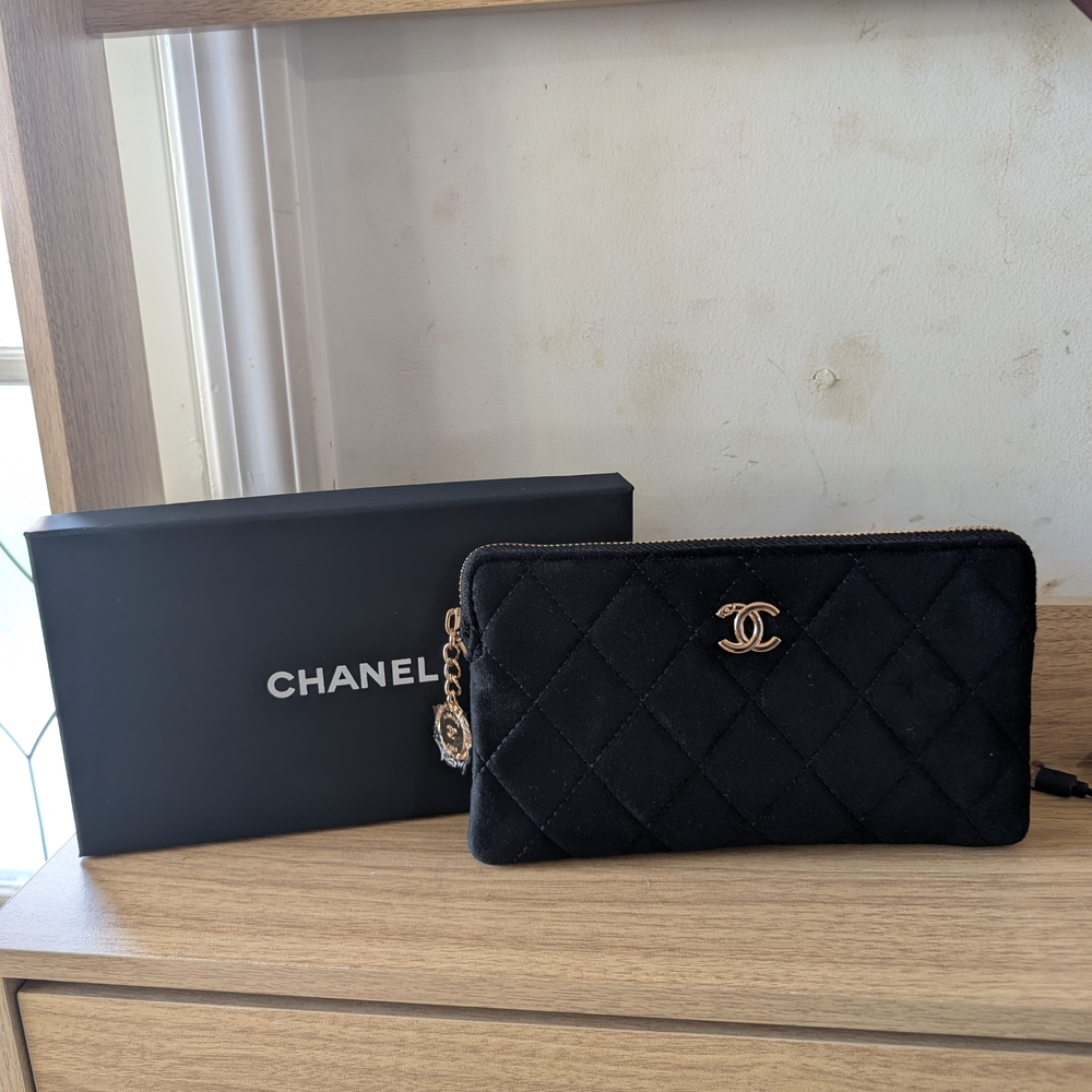 Black Quilted Wallet with Gold Accent